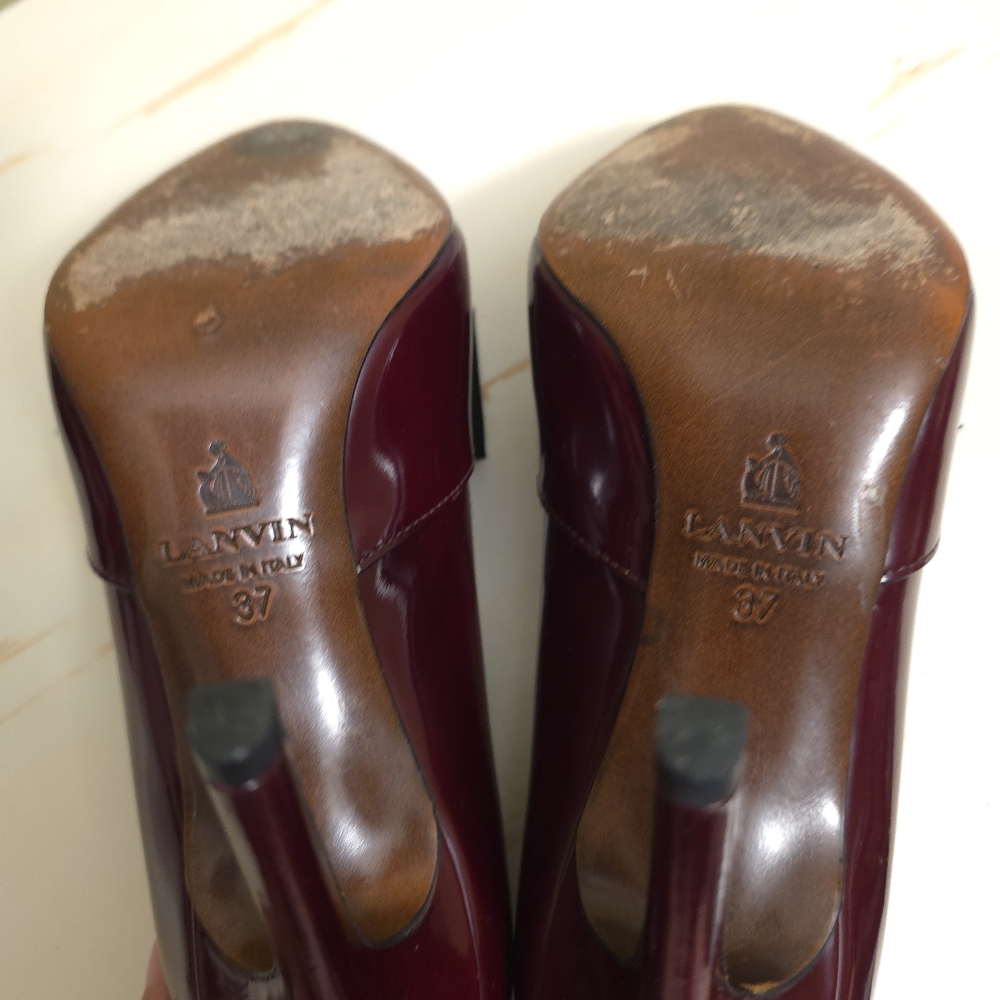 Lanvin | Oxblood Patent Leather Pumps With Black Bow Accents Sz 37 - Picture 10 of 11